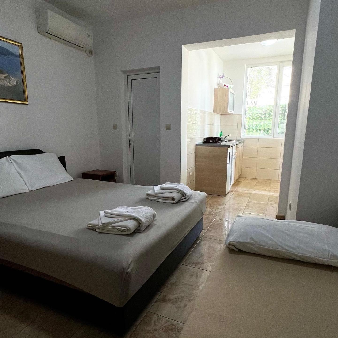 סוטומורה Apartmani Luksic מראה חיצוני תמונה