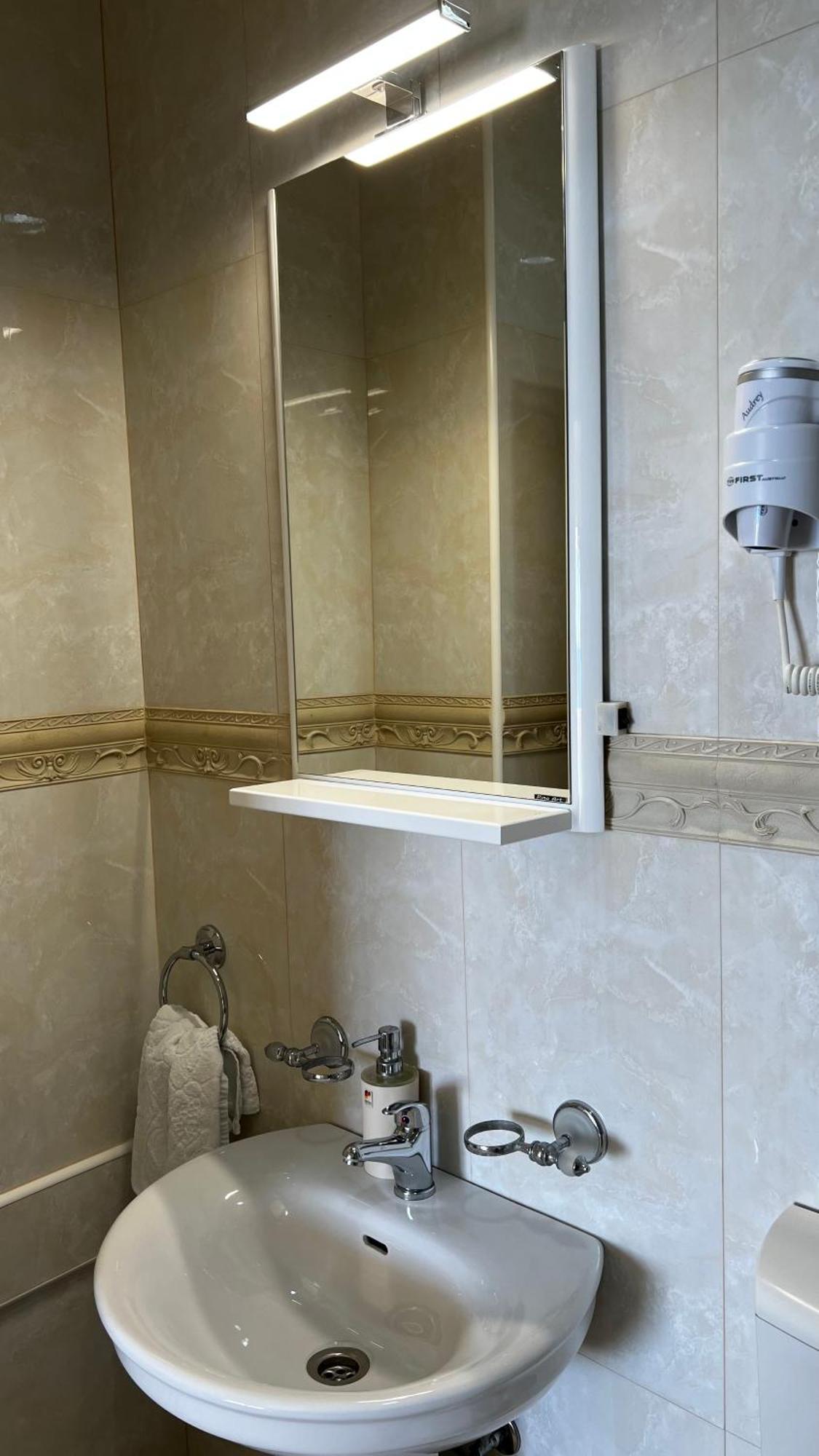 סוטומורה Apartmani Luksic מראה חיצוני תמונה