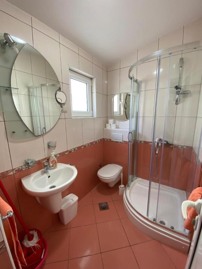 סוטומורה Apartmani Luksic מראה חיצוני תמונה